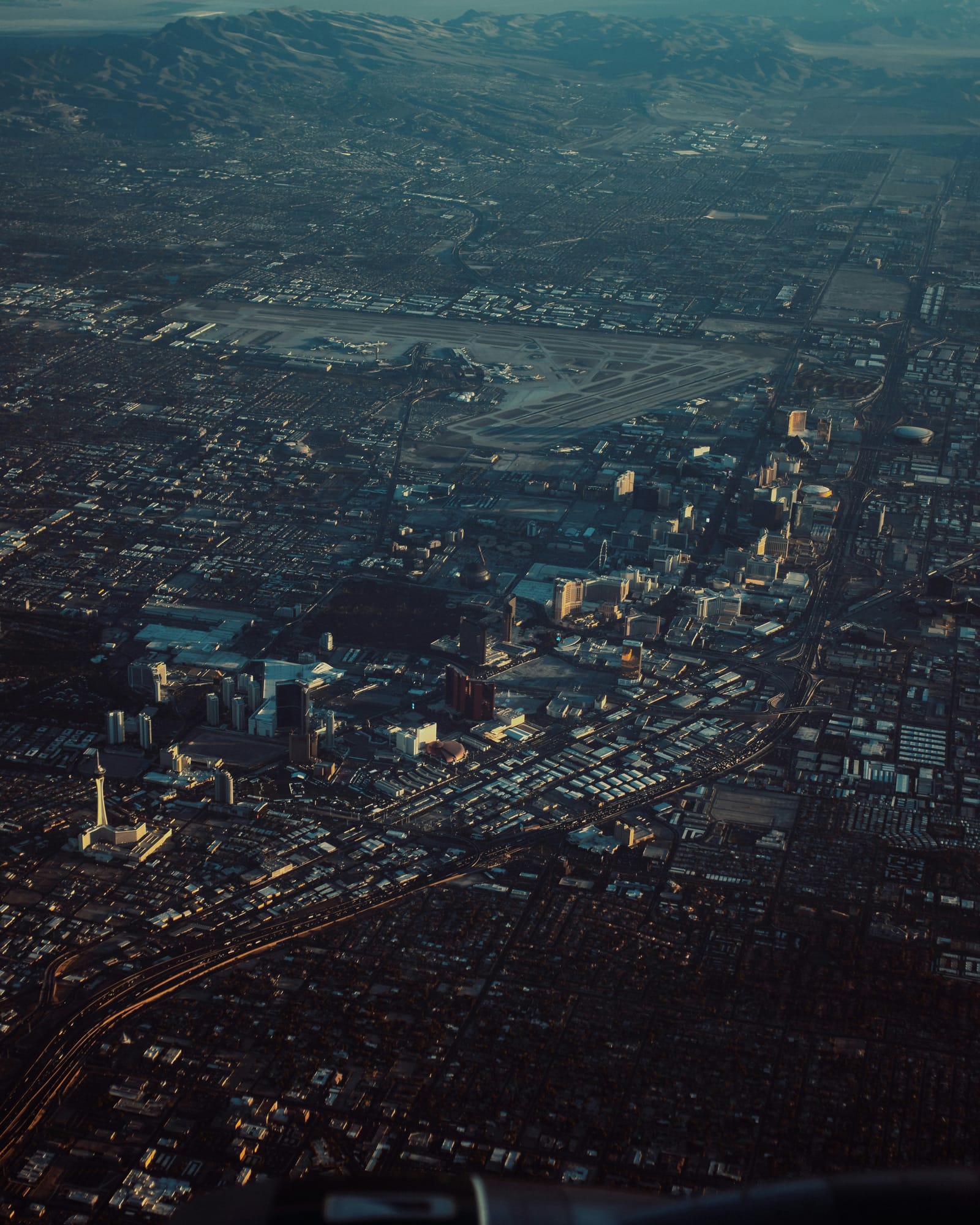 Vista aérea alta de la cuadrícula del valle de Las Vegas